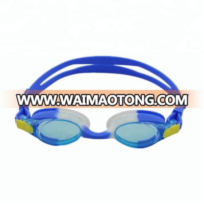 Amazon Top Seller 2018 Anti Fog Mirrored UV Protection Swimming goggles